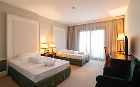 Blue Dream Hotel  4*